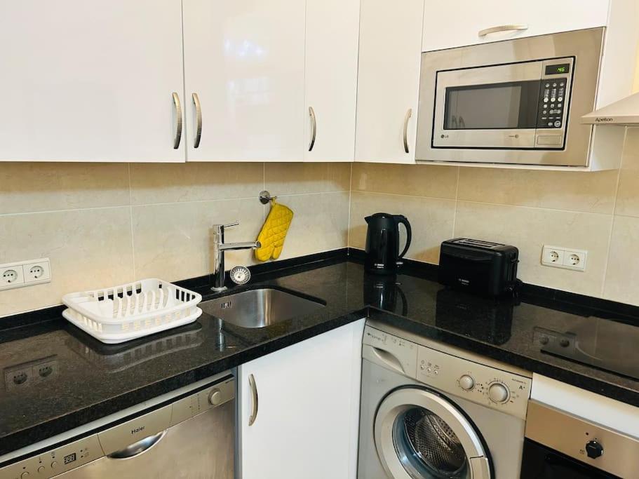 埃斯特波纳Flat On The Paseo Maritamo!公寓 外观 照片